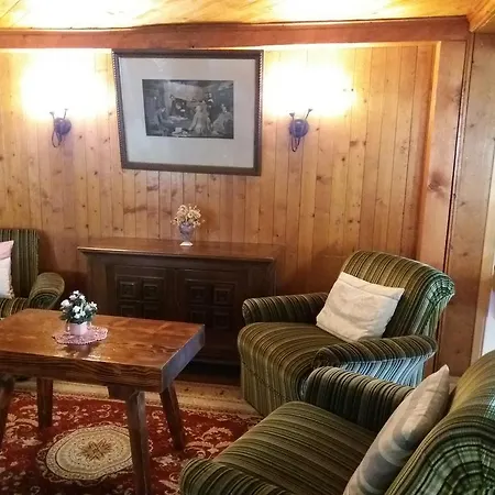 Du Chamois Hotel *
